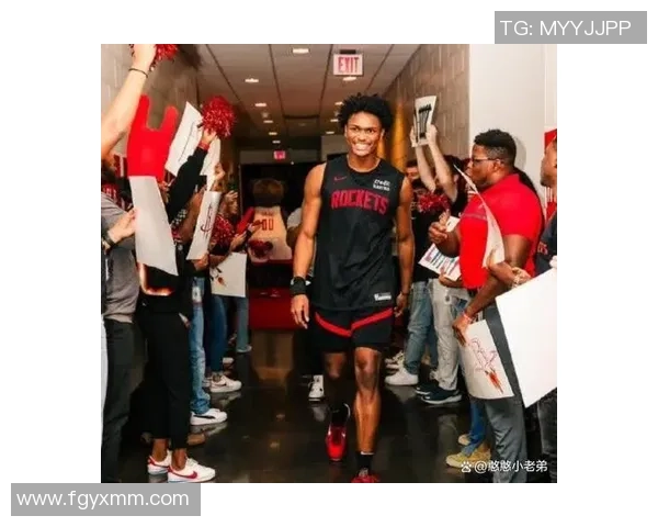 2018年12月1日火箭队对阵马刺队精彩全场比赛录像回放与分析