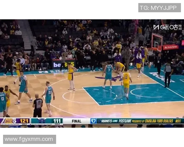 湖人队与黄蜂队季后赛第五场激战回顾与精彩瞬间分析